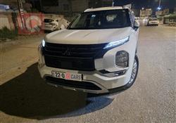 ميتسوبيشي اوتلاندر